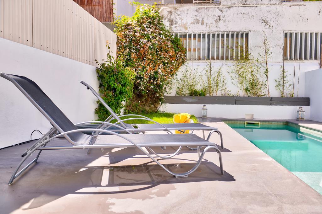 Centre With Private Pool *