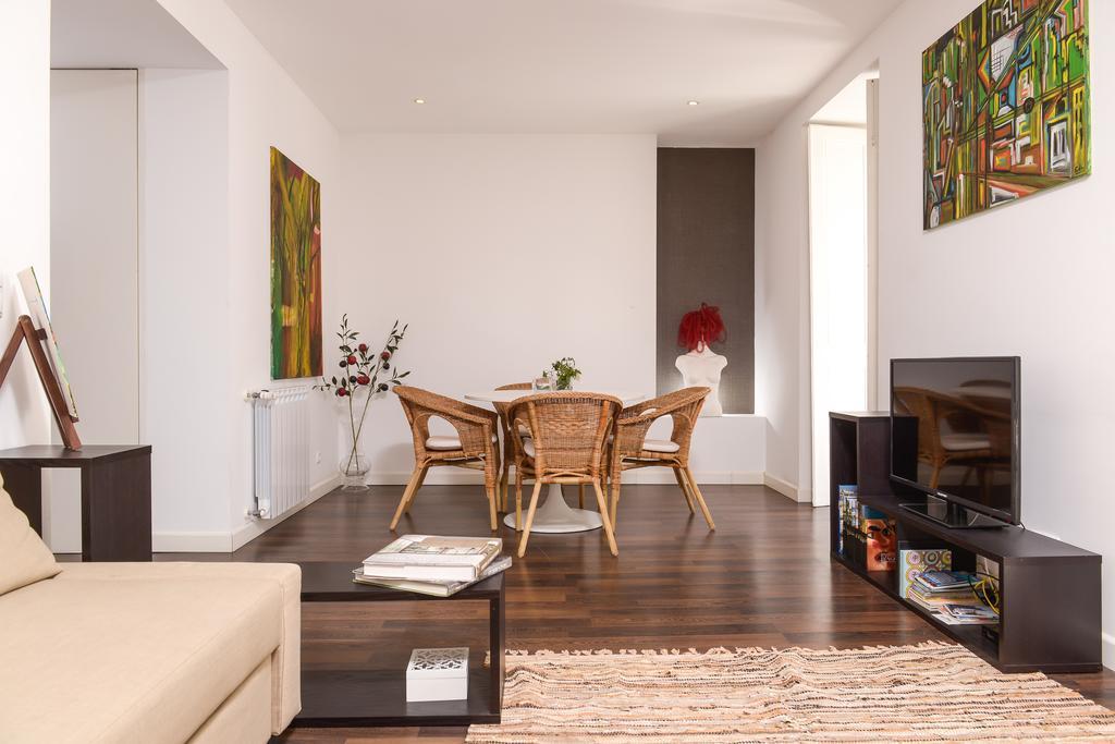 Centre With Private Pool Apartment